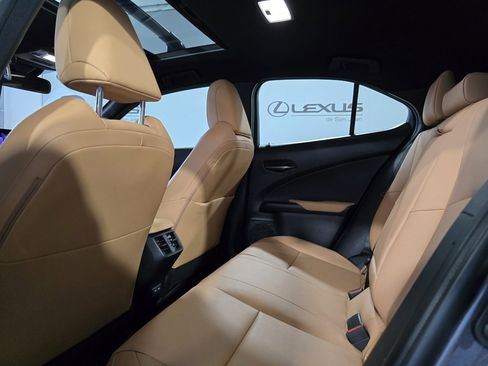 Used 2023 Lexus UX 250h FWD image 26