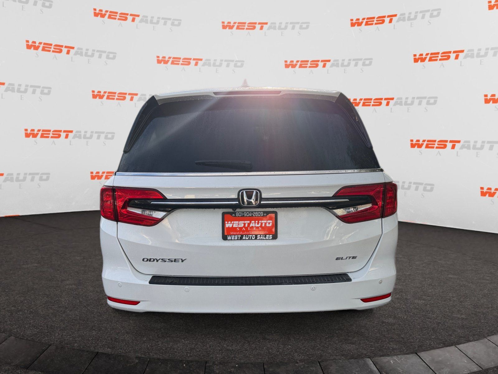 Used 2022 Honda Odyssey Elite image 4