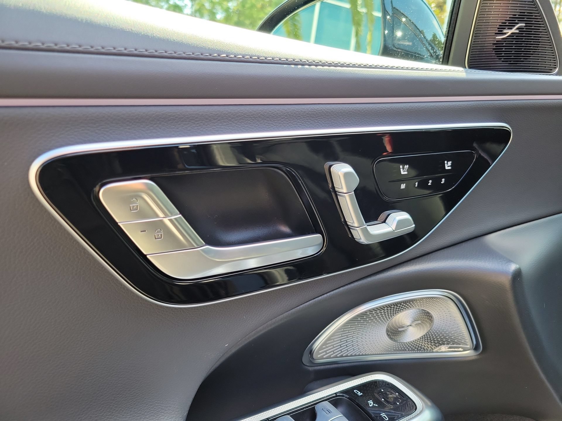 Used 2025 Mercedes-Benz E 350 4MATIC Sedan image 24