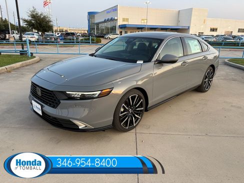 New 2026 Honda Accord Hybrid Touring image 3