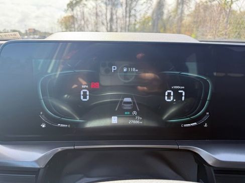 Used 2025 Kia Telluride S image 6