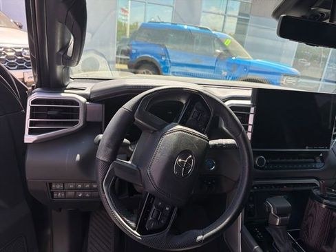 Used 2024 Toyota Sequoia Platinum image 9