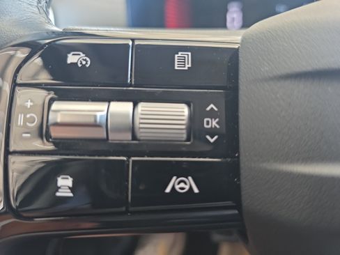 Certified 2026 Kia Sorento LX FWD image 23