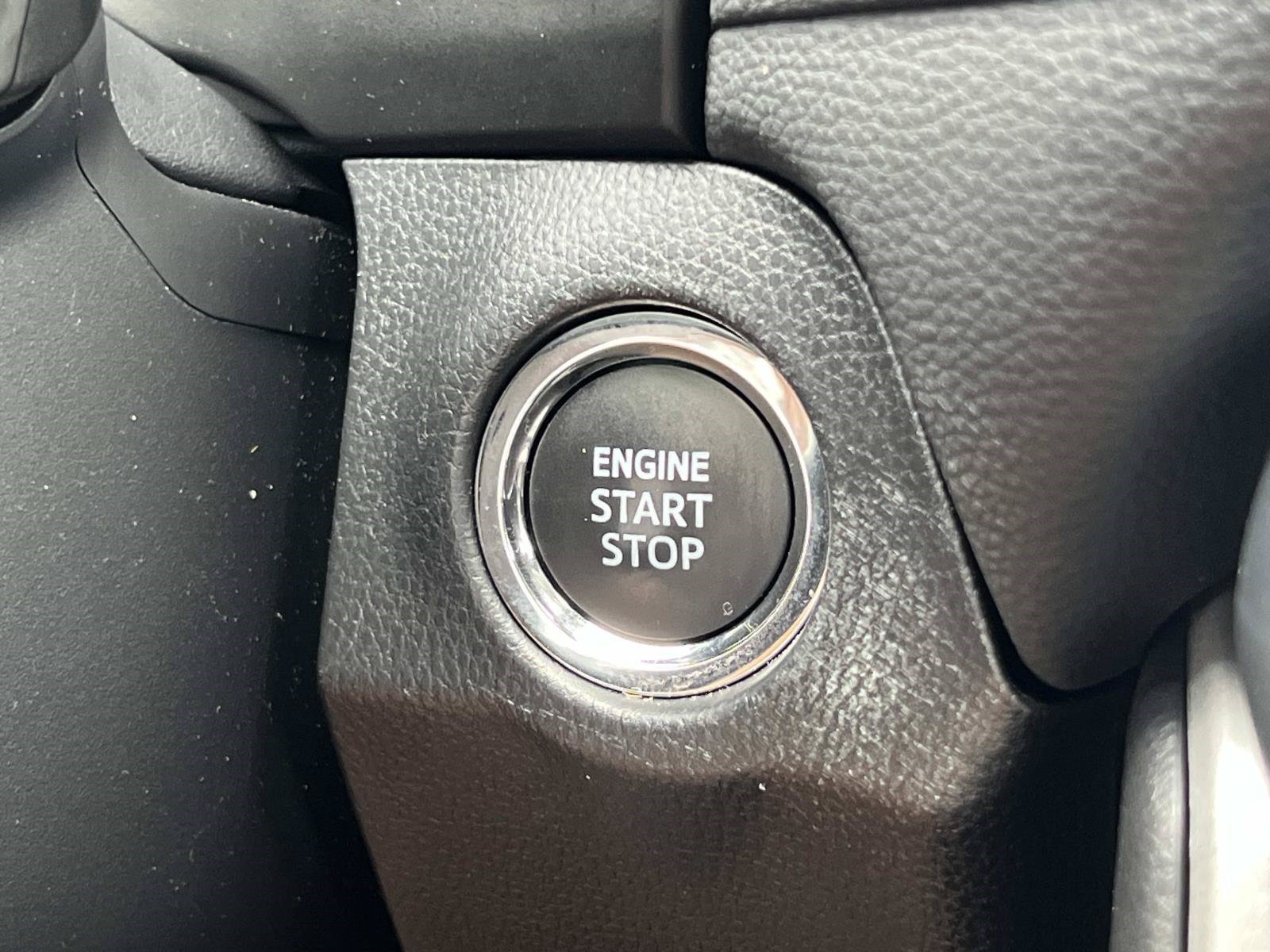 Used 2024 Toyota RAV4 XLE w/ Convenience Package FWD image 29