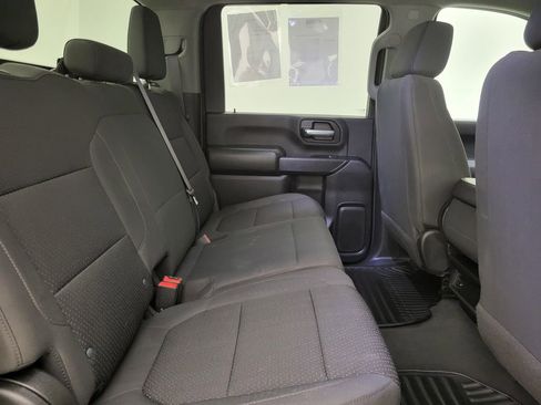 Used 2022 Chevrolet Silverado 2500 Custom image 37