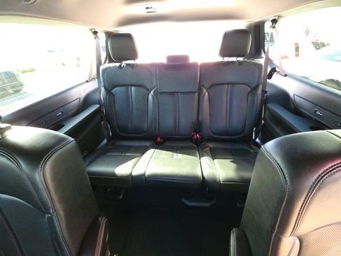 Used 2024 Jeep Wagoneer L Series II w/ Flexible Seating Group image 27