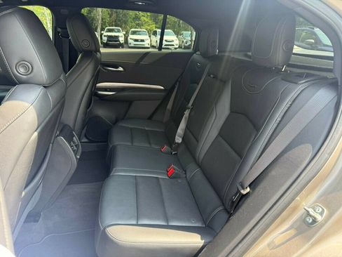 Used 2025 Cadillac XT4 Premium Luxury FWD image 7