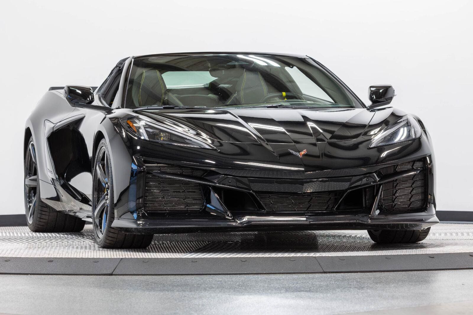 Used 2026 Chevrolet Corvette E-Ray AWD/4WD image 11