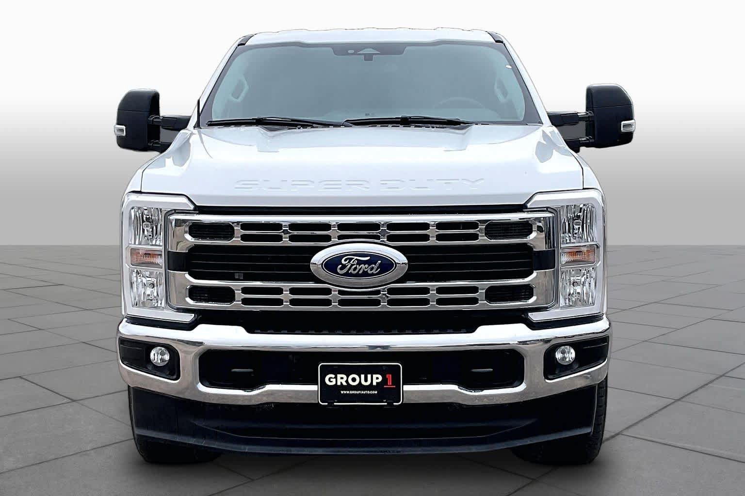 Used 2024 Ford F250 XLT w/ FX4 Off-Road Package AWD/4WD image 3