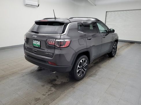 Used 2022 Jeep Compass Limited image 9