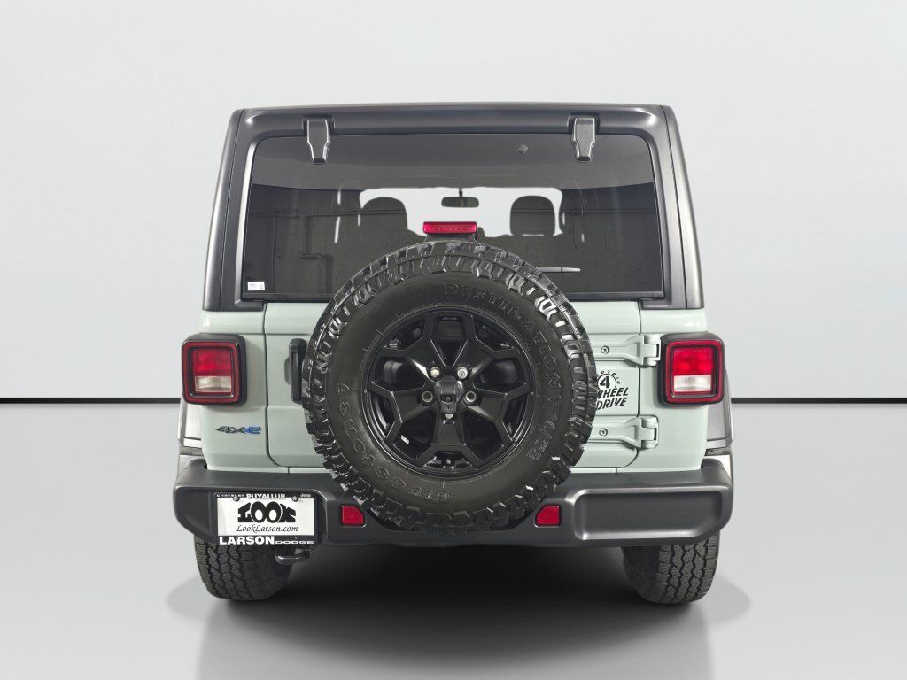 Used 2023 Jeep Wrangler Unlimited AWD/4WD image 4