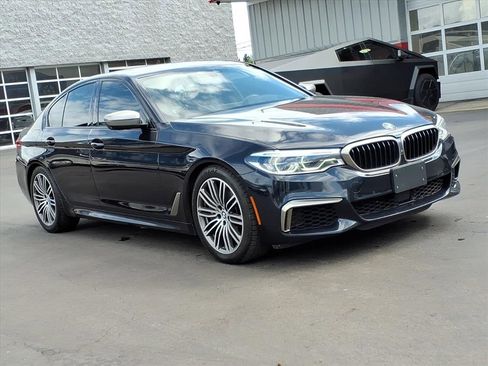 Used 2019 BMW M550i xDrive w/ Premium Package image 7