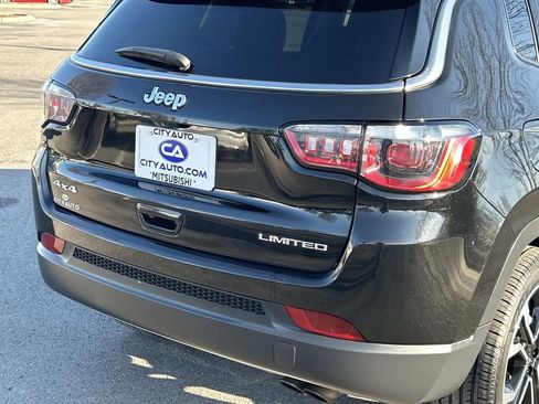 Used 2022 Jeep Compass Limited image 12