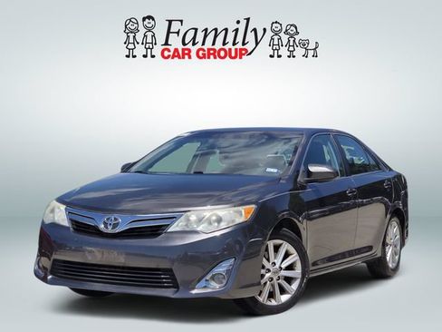 Used 2014 Toyota Camry XLE FWD image 1