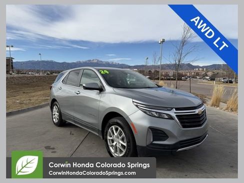 Used 2024 Chevrolet Equinox LT image 1