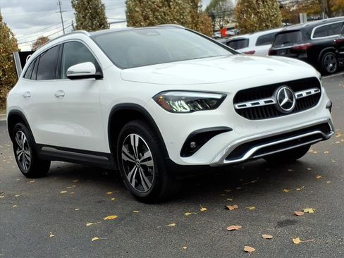 Certified 2025 Mercedes-Benz GLA 250 4MATIC image 8