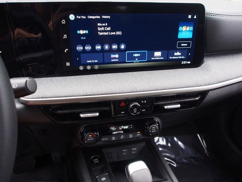 Used 2026 Nissan Kicks SV image 21