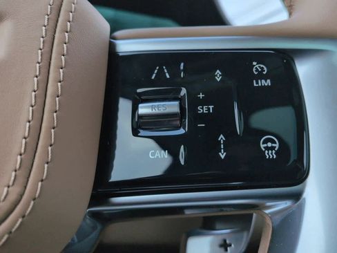 New 2026 Land Rover Range Rover SE image 26