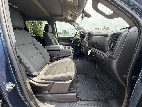 Used 2021 Chevrolet Silverado 1500 Custom AWD/4WD image 31