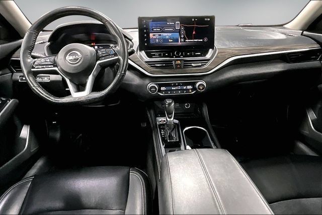 Used 2024 Nissan Altima 2.5 SL FWD image 9