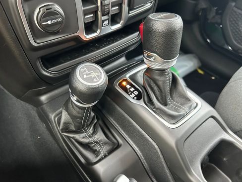 New 2026 Jeep Gladiator Sport image 15