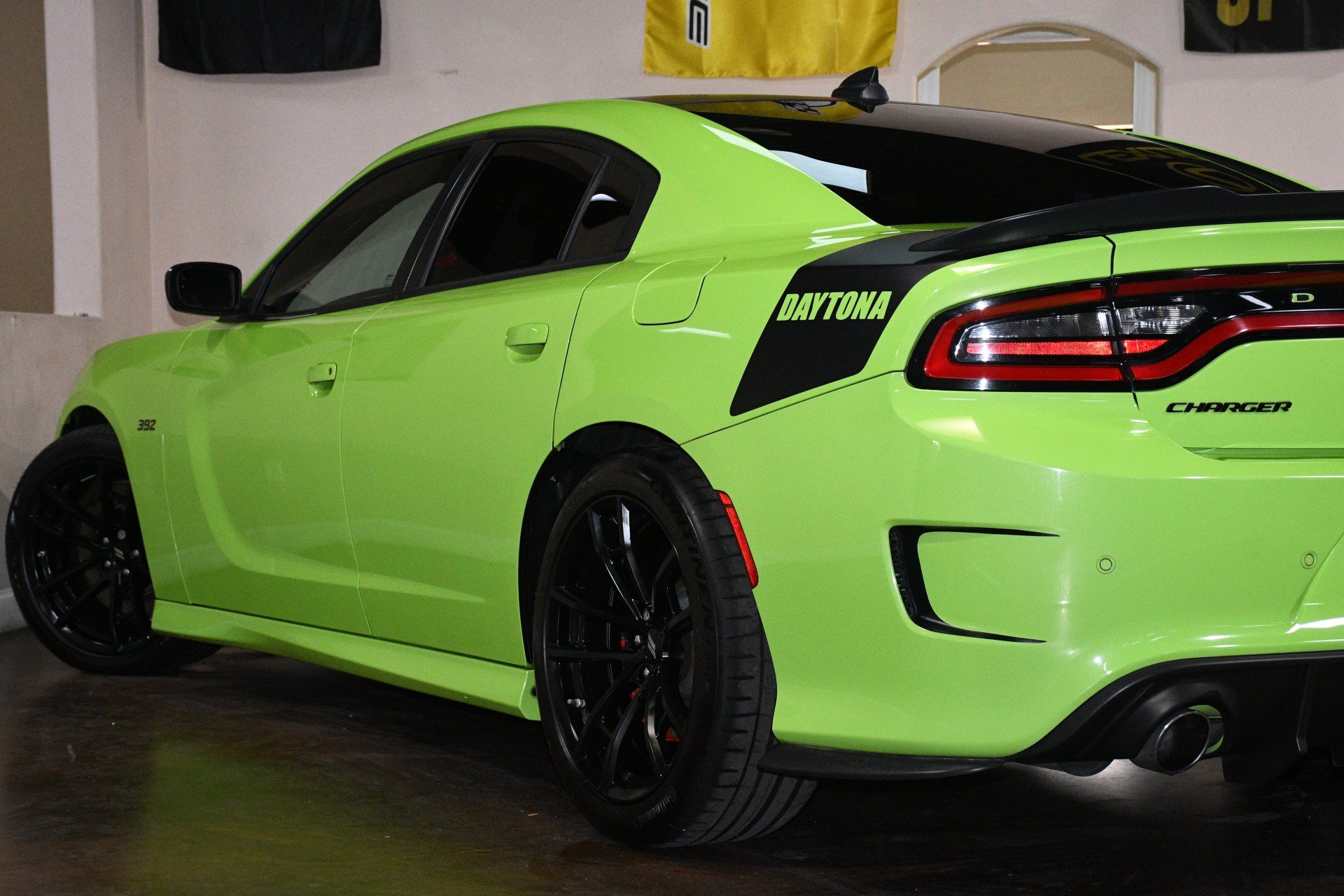 Used 2023 Dodge Charger Scat Pack w/ Daytona Edition Group RWD image 55