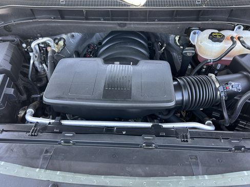Used 2024 Chevrolet Tahoe LT AWD/4WD image 32