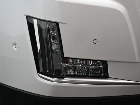 Used 2018 Cadillac Escalade Platinum AWD/4WD image 10