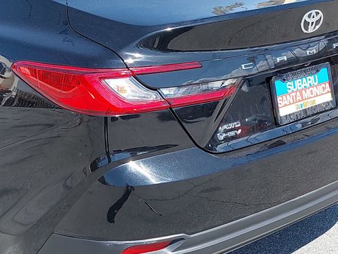 Used 2025 Toyota Camry LE image 11