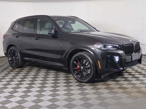 Used 2024 BMW X3 xDrive30i AWD/4WD image 2