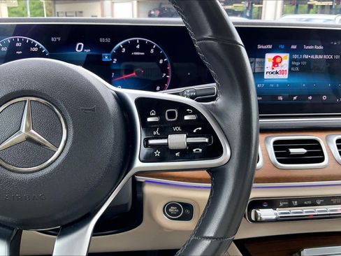 Used 2020 Mercedes-Benz GLE 350 4MATIC image 23