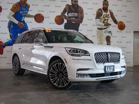 Used 2021 Lincoln Aviator Black Label AWD/4WD image 2