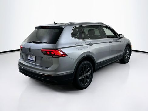 Used 2023 Volkswagen Tiguan SE AWD/4WD image 5