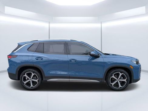 New 2026 Volkswagen Tiguan SE FWD image 2