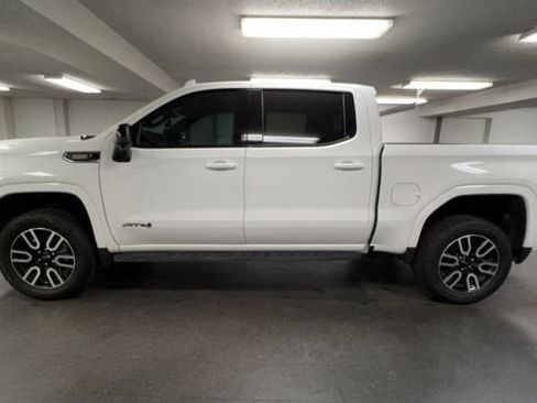 Certified 2025 GMC Sierra 1500 AT4 w/ AT4 Premium Package AWD/4WD image 5