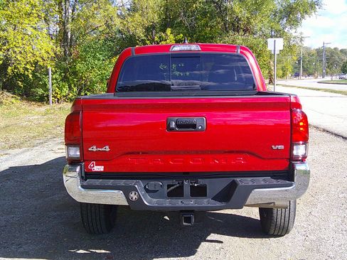 Used 2023 Toyota Tacoma SR5 image 10