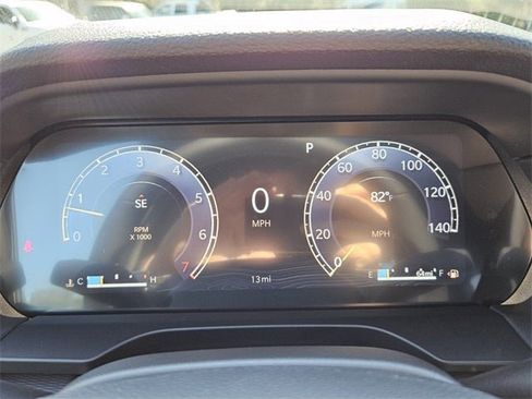 New 2025 Jeep Grand Cherokee Altitude image 24