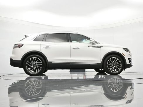 Used 2020 Lincoln Nautilus Reserve w/ Equipment Group 201A image 41