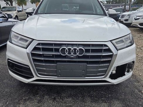 Used 2018 Audi Q5 Prestige w/ Prestige Package image 4
