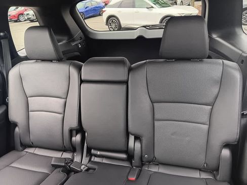 Used 2023 Honda Passport EX-L image 11