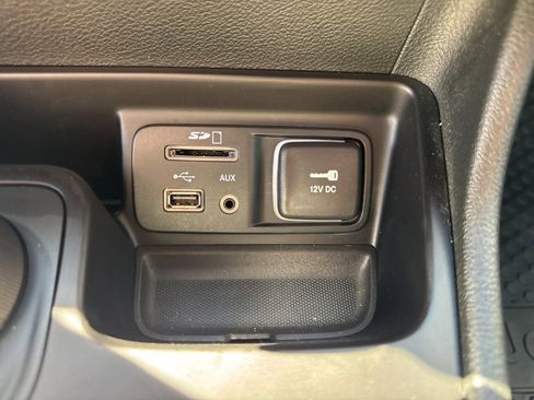 Used 2015 Jeep Cherokee Trailhawk w/ Comfort/Convenience Group image 41