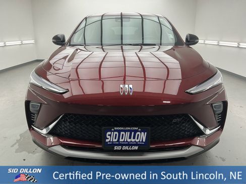 Used 2024 Buick Envista Sport Touring w/ Convenience I Package image 2