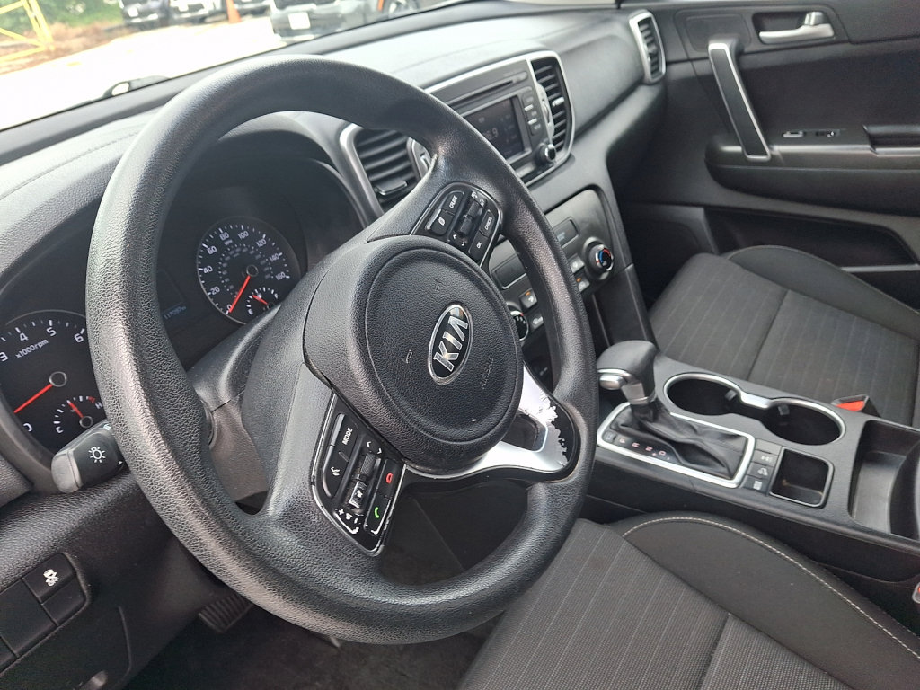 Used 2018 Kia Sportage LX AWD/4WD image 25