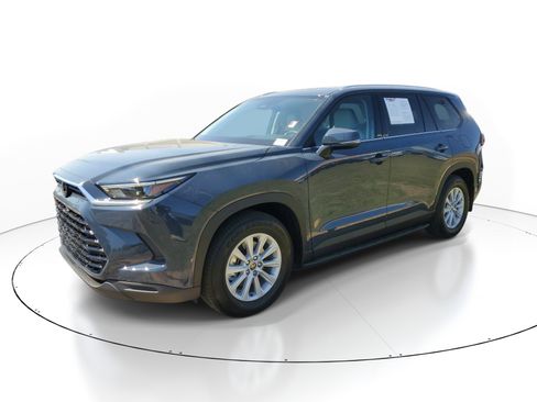 New 2026 Toyota Grand Highlander XLE AWD/4WD image 3