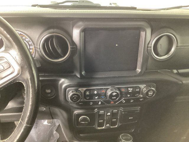 Used 2020 Jeep Wrangler Unlimited Sahara AWD/4WD image 18
