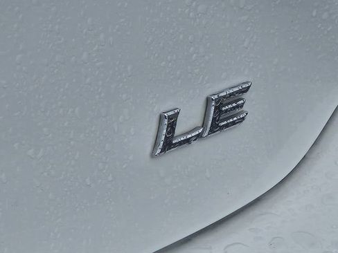 Used 2025 Toyota Camry LE image 11