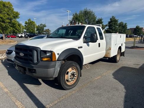 Used 2007 Ford F450 XL RWD image 1