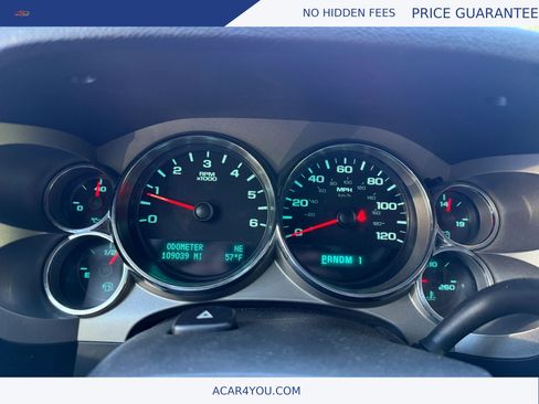 Used 2010 Chevrolet Silverado 2500 LT w/ Interior Plus Package AWD/4WD image 16
