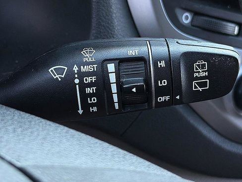 Used 2018 Hyundai Tucson SE AWD/4WD image 16