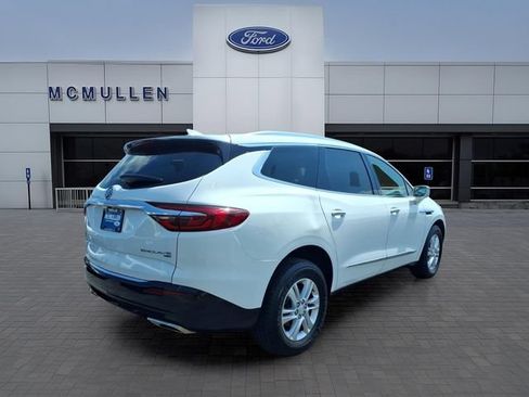 Used 2019 Buick Enclave Essence AWD/4WD image 5